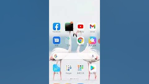 「Line使用小技巧│如何掃自己手機螢幕上的QR Code│不用再跟朋友借手機囉！」螢幕截圖，然後開啟LINE程式介面在右上角點按選相簿找到剛剛的圖片