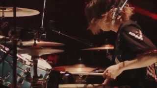 One Ok Rock - Juvenile (Live) (sub español)