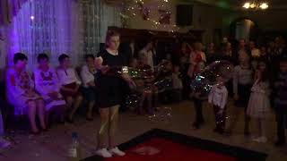 Шоу програми на весілля. Мыльные пузыри на свадьбу. Big bubbles Шоу програми на весілля. Мыльные пузыри на свадьбу. Big bubbles