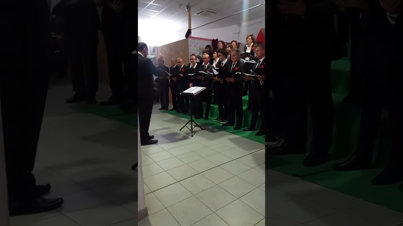 Canzone Auguriamoci Buon Natale.Auguriamoci Buon Natale Coro Don Licio Guidi Youtube