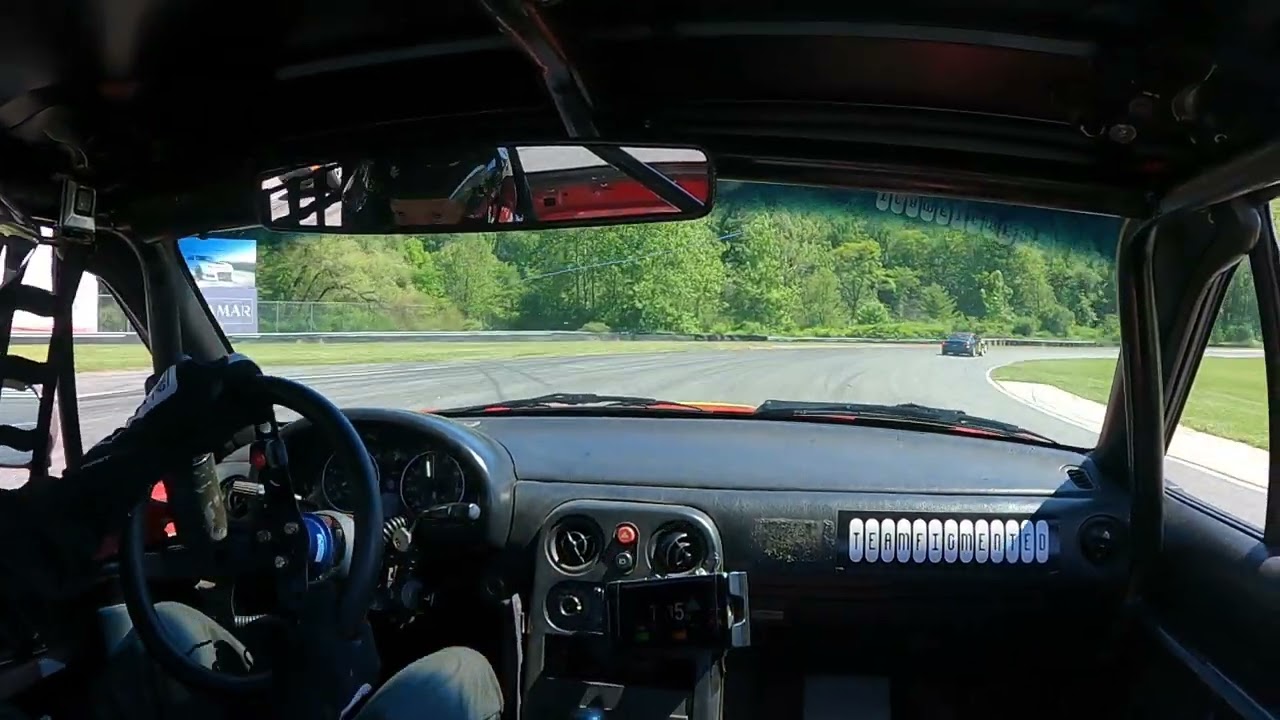 Limerock Paddock Crawl 2022 SM2 Race 3