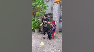 Mijn neefje heeft een manier bedacht om de verjaardagstaart te bemachtigen 😂😍🤣🥰 #kortfilmpje #gra...