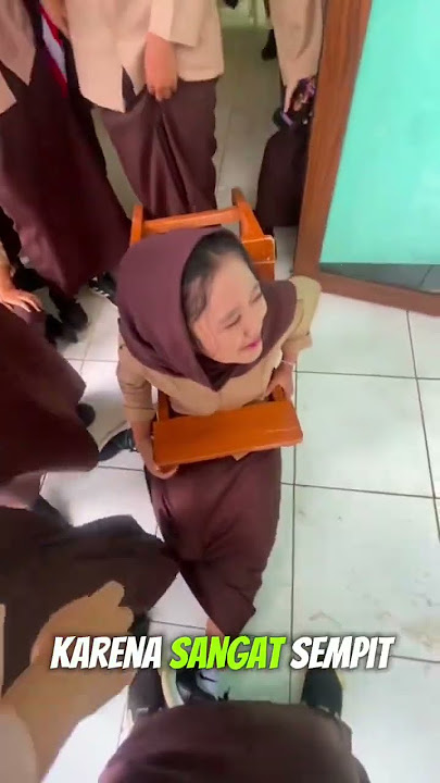 momen lucu ketika murid sekolah kejepit bangku bikin ngakak ‼️‼️ #ngakak #lucu #guru  #sekolah