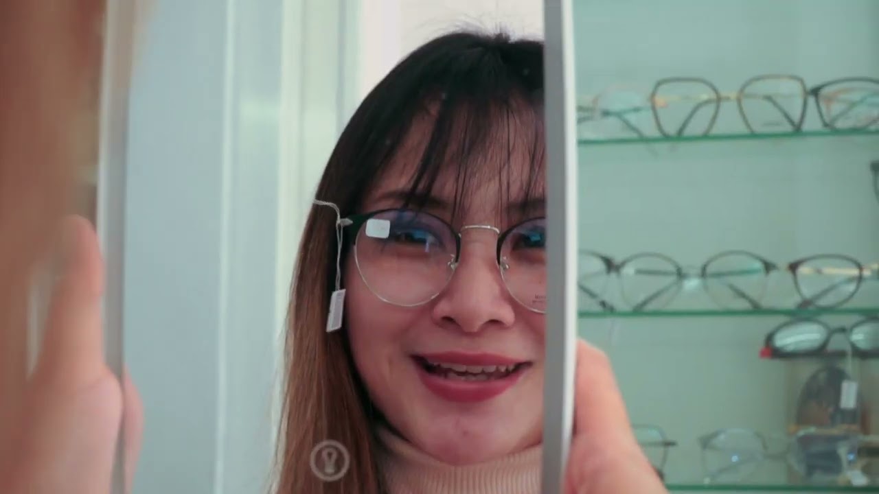 Yang mau cek mata, cari2 frame, yukkk mampir ke I DONG OPTICAL tambaksari, surabaya 👌🏻 , optik idong