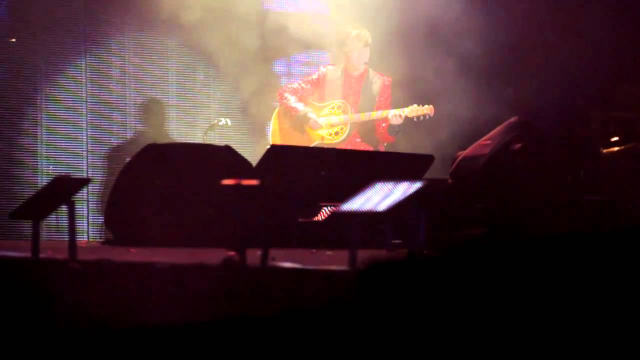 2011-03-19 羅志祥一萬零一夜演唱會-自彈自唱-天天