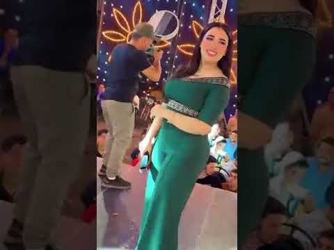 محافظه كامله موجوده في الفرح مستنيه الاغنيه الجديده للسندريلا الهام خالد