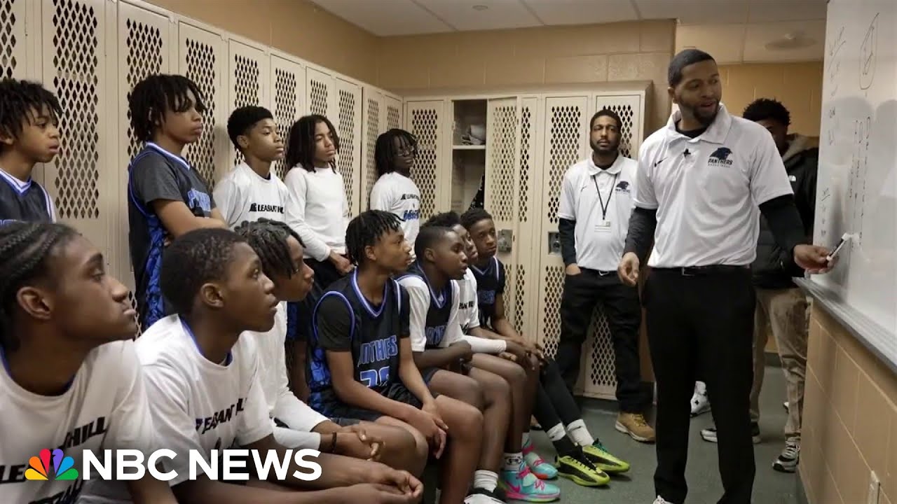 Good News: Basketball coach with rare eye condition inspires players