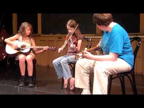 "Sourwood Mountain" played by the String Benders