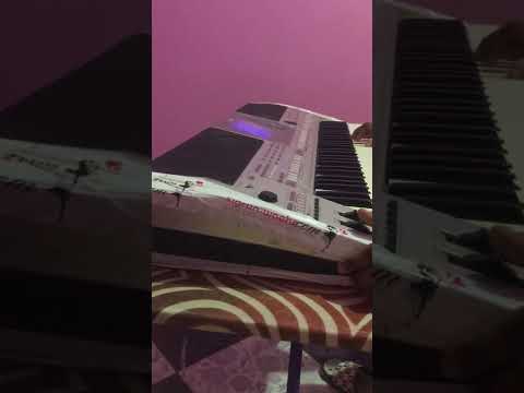 عزف أغنية للي لي محمد منير