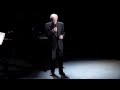 Charles Aznavour sings - chante  Sa jeunesse : Royal Albert Hall (Londres)