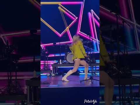 Hayley’s dance moves