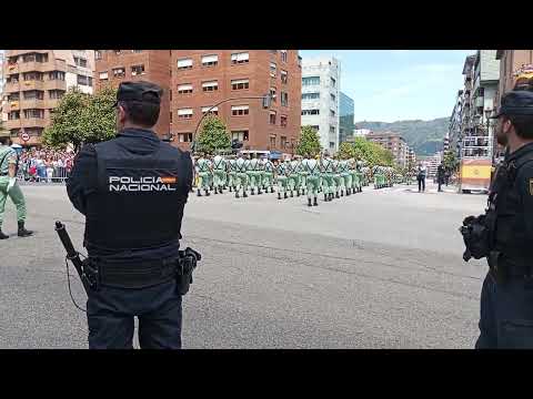 La Legión desfilando