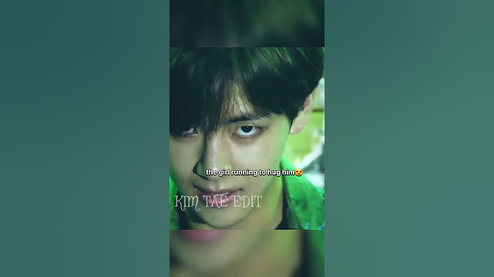 Taehyung🐻 killer smile😳🔥 when the girl hug him🥰💜#bts #taehyung #shorts