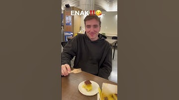 Thumbnail of AMERICAN CUSTOMERS TRY EATING SWEET INDONESIAN MARTABAK⁉️🇺🇸😱 #shorts