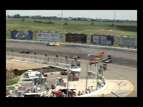 Tony Kanaan Crashes at Iowa
