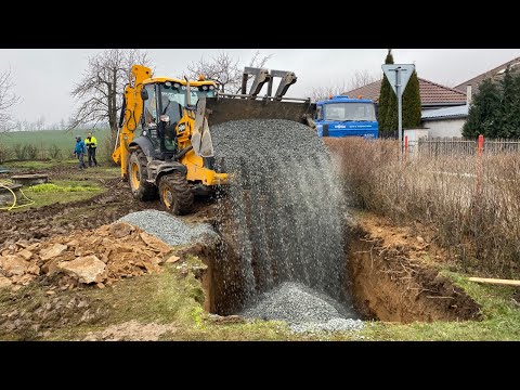 Video: Měly by být víka septiků zakopány?