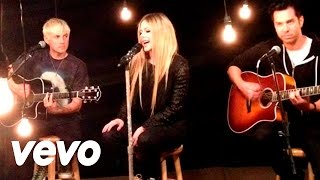 Avril Lavigne - Here's To Never Growing Up (Acoustic Version)
