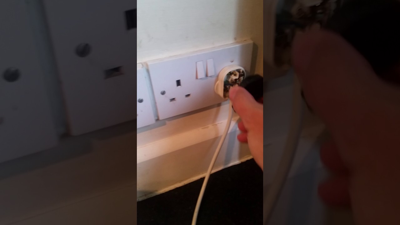 Dangerous plug found whilst PAT testing. YouTube