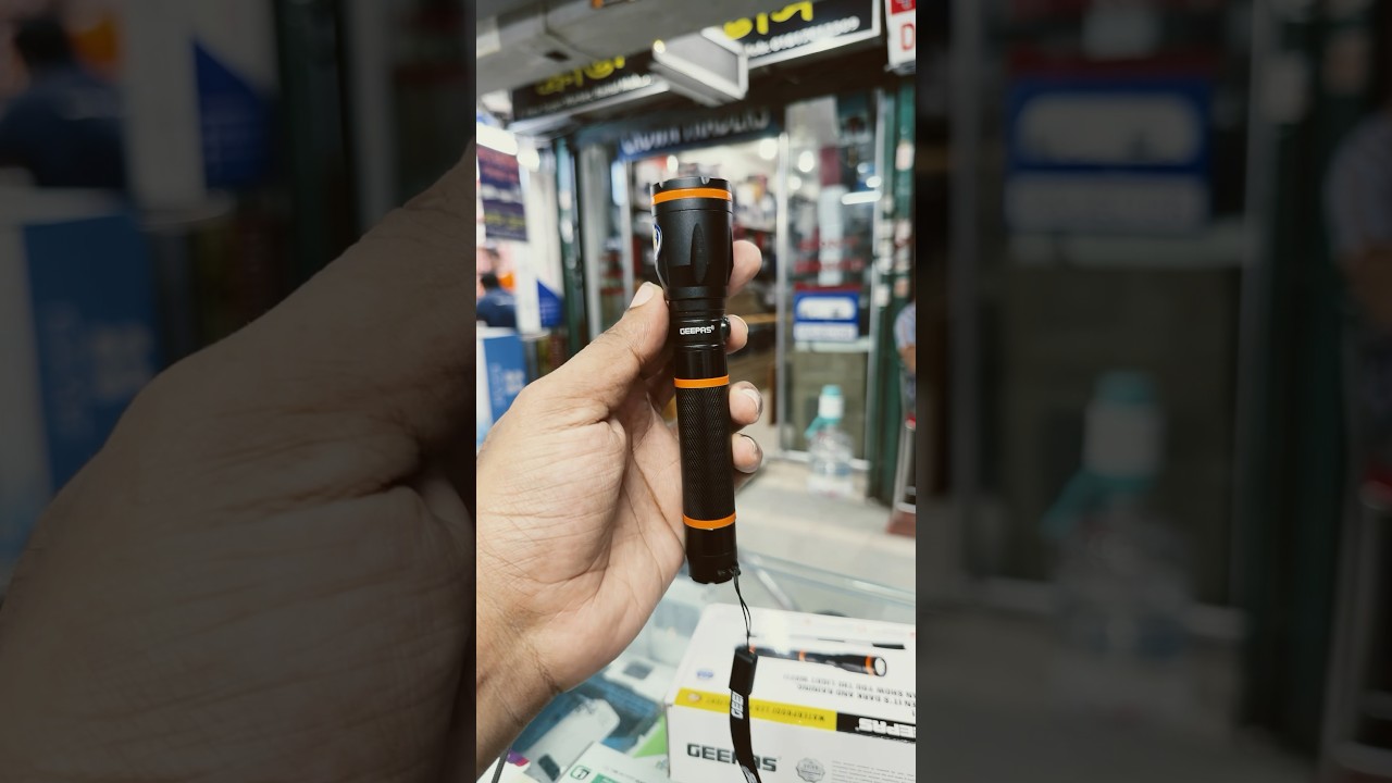Geepas GFL4659N Waterproof LED Torch Light 