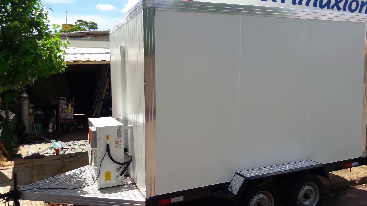 Baú De gelo portátil.  Câmara fria