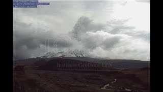 Timelapse del volcán Cotopaxi, cámara La Merced, 02/01/2023