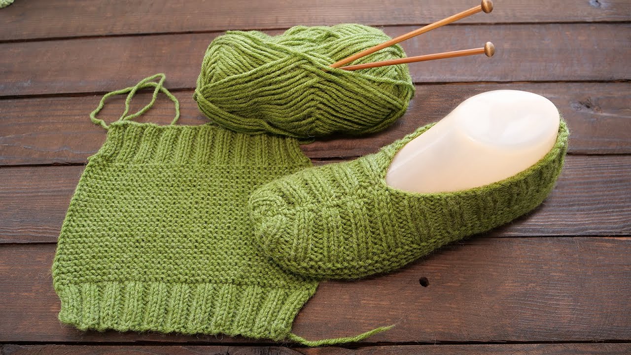 Следки для новичков спицами 🌵 Knitted slippers for beginners - YouTube