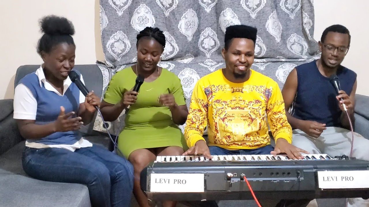 🔥🔥Moto Umewaka/Kama Mawimbi/Chakutumaini Sina Praise Mix Beautiful Ladies And Handsome Men