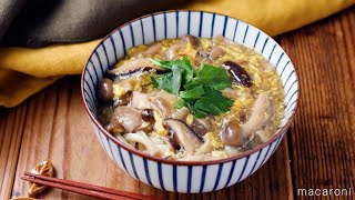 【卵あんかけうどん】旬のきのこたっぷり！ほっこり優しい味わいに♪｜macaroni（マカロニ）