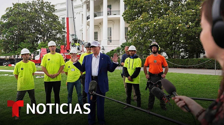 Instalan las astas para dos nuevas banderas en la Casa Blanca