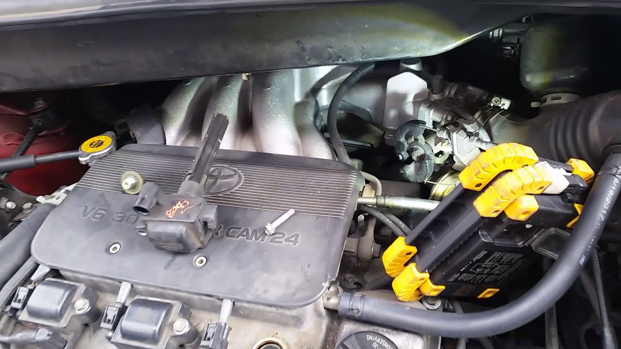 1999 toyota sienna rear spark plugs removal.without removing the intake