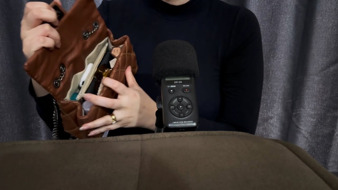 ASMR: ORGANIZANDO MINHA BOLSA 🎀