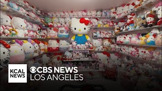 Hello Kitty fanatic shows off her massive collection Resimi