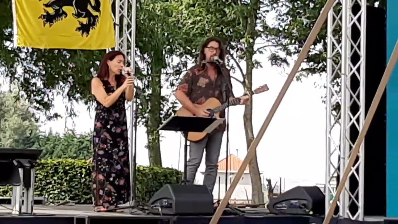 LunAcoustic - De Steen (cover Bram Vermeulen) - YouTube