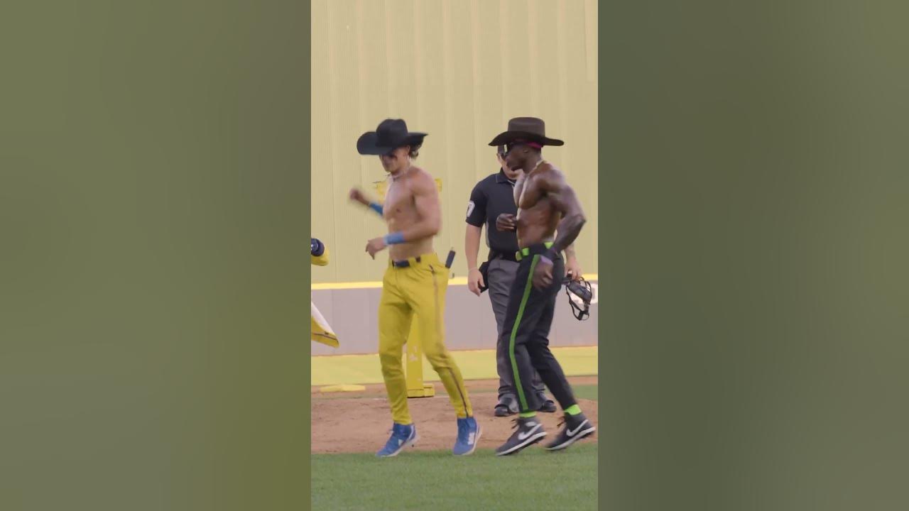 Weigh-In Dance | The Savannah Bananas #shorts #baseball #bananaball #dance #savannahbananas Weigh-In Dance | The Savannah Bananas #shorts #baseball #bananaball #dance #savannahbananas