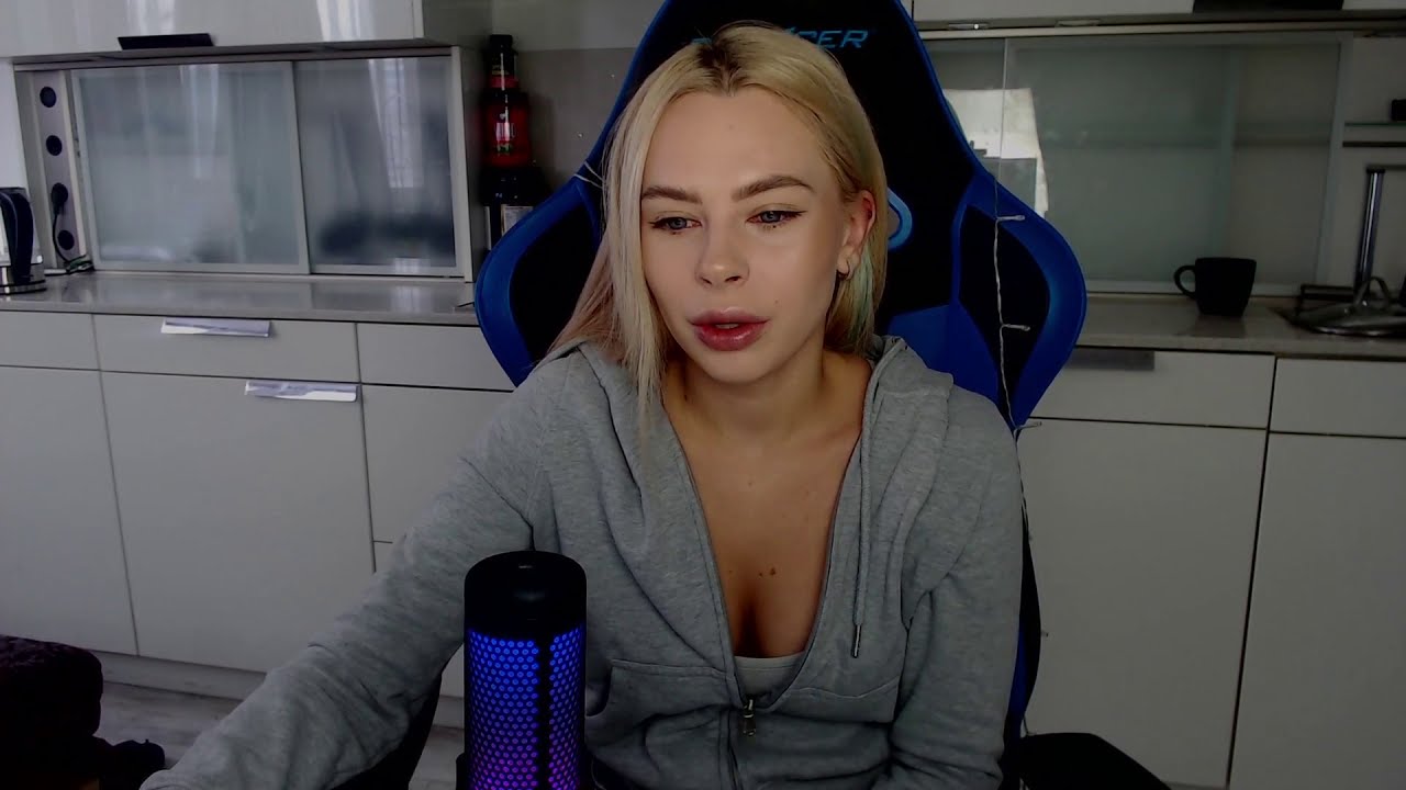 Twitch Cam Girls
