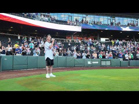 Nick Carter Sings National Anthem