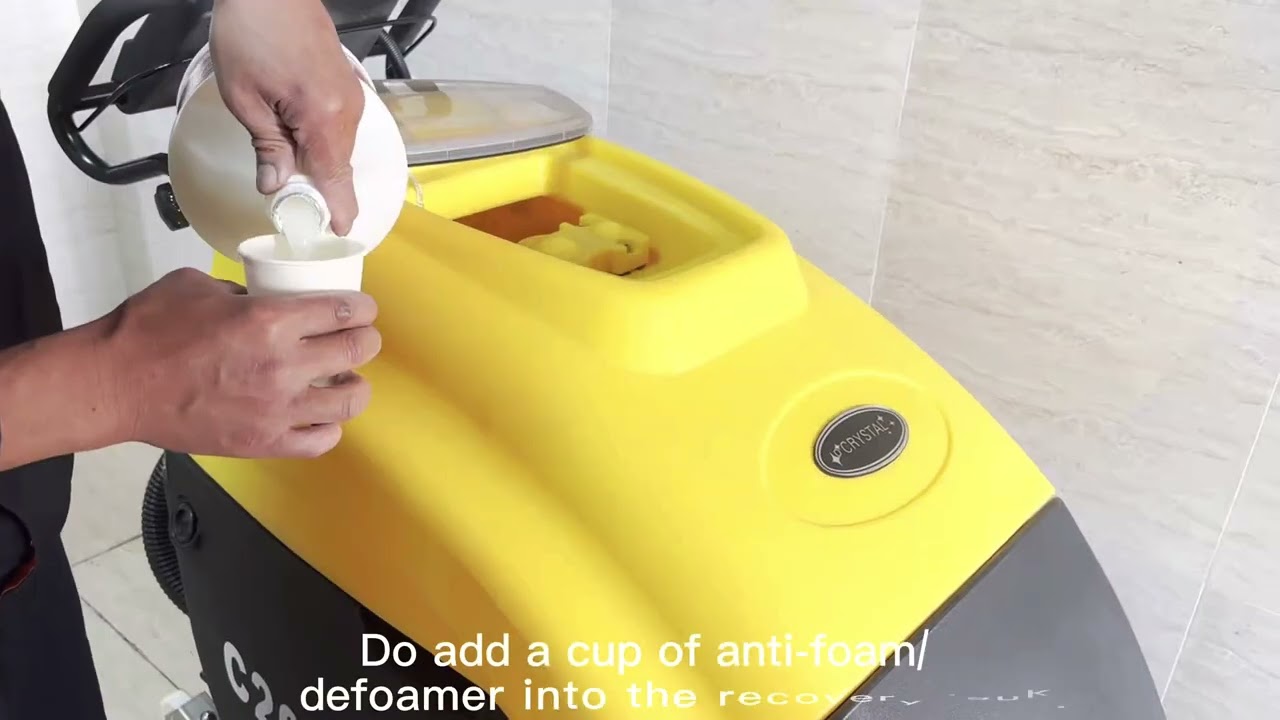 Self-Propelled Floor Scrubber with Traction Motor C26SP | 