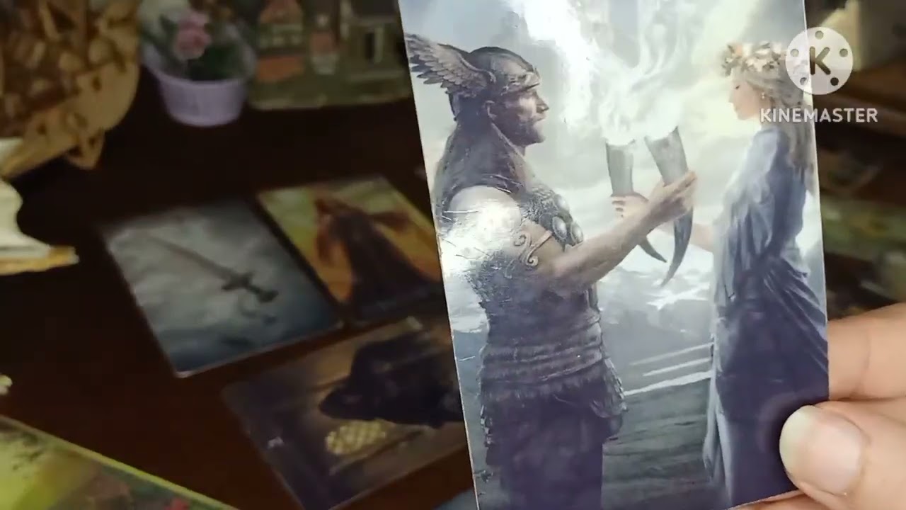 برج الحوت 😘 قراءه عن حبيبك المبتعد او المنفصل عنك هل أجبرته يعيد حساباته ويرجع بعرض يصلح العلاقه 