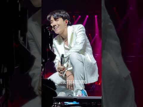 180929 Trivia: Just Dance J-Hope @ BTS 방탄소년단 Love Yourself Tour In Newark Fancam 직캠