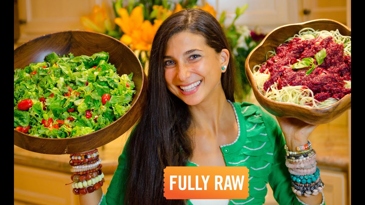 What a FullyRaw Vegan Eats in a Day (Winter Edition)