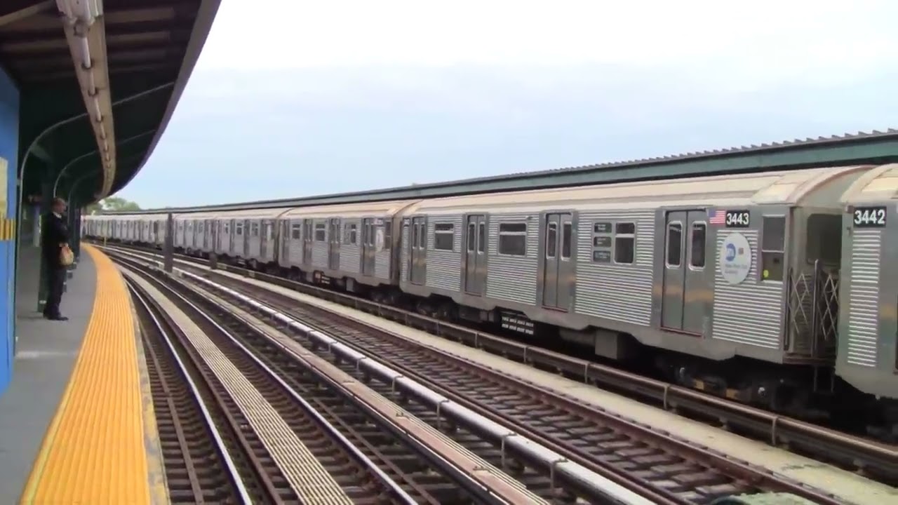 ᴴᴰ R32 A Train Action at 104th Street YouTube