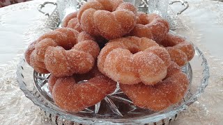 دونات او بيني على شكل وردة خفافين ورطبين بحال القطن وناجحين/donuts