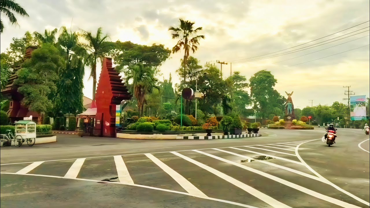 Morning walk to JL.VETERAN season 4 part 1 KOTA KEDIRI