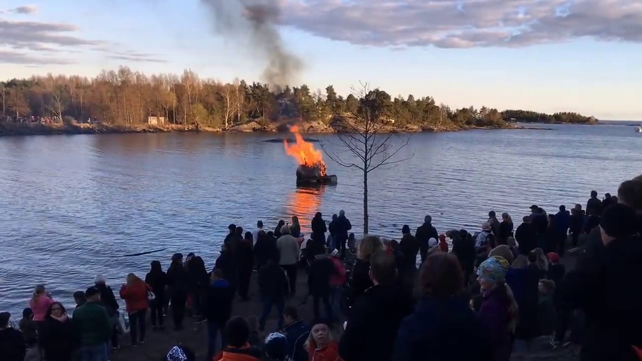 Valborg Hammarö - Sista april - Majbrasa och sång - YouTube
