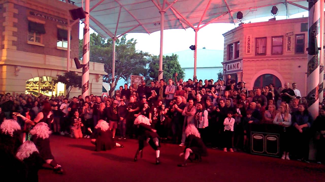 Movie World Halloween Fright Night 2016  YouTube