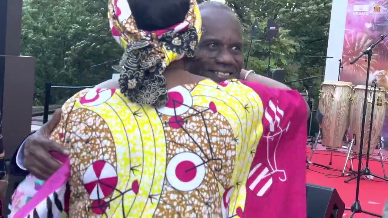 VIEUX PIERRE MOUNTOUARI ABOUKI TERRAIN NA LANCEMENT YA FESPAM À PARIS