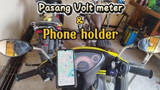 Pasanag Volt meter dan holder hp di mio