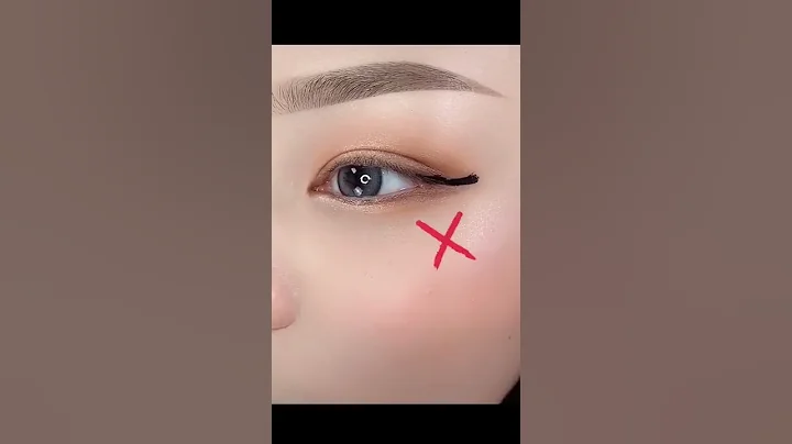 How To Draw Beautiful Eyeliner !!!