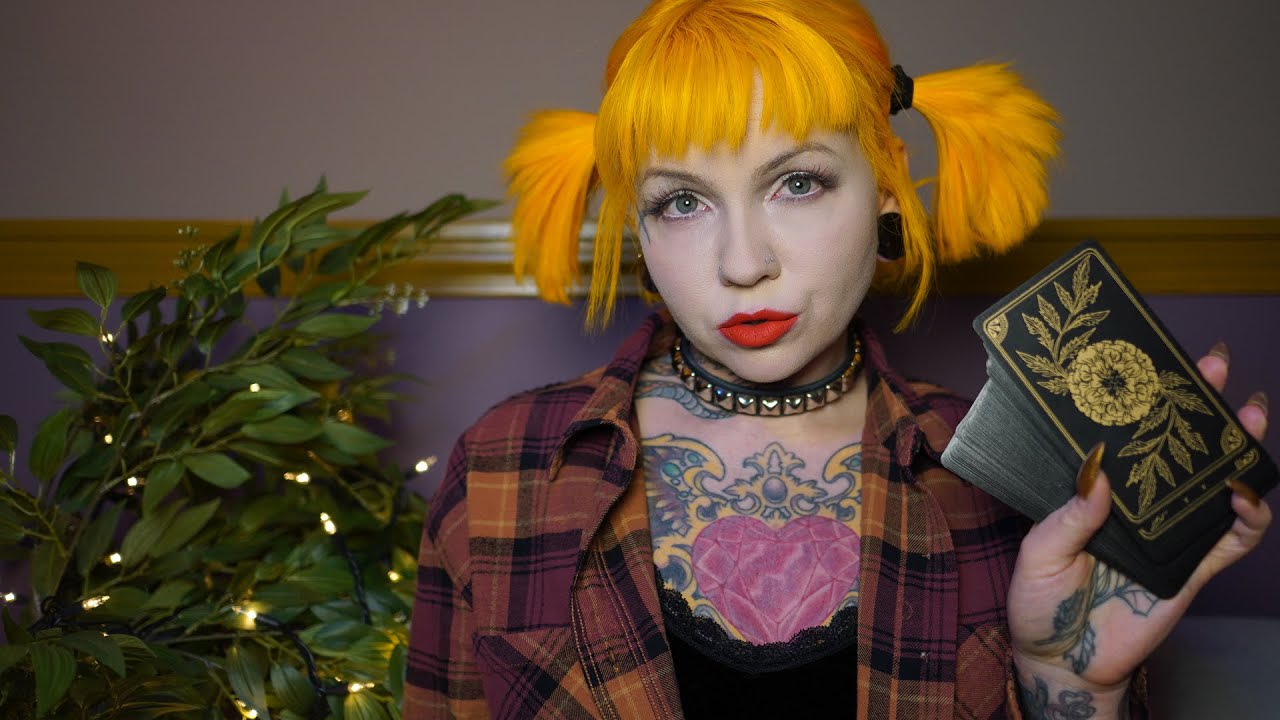 ASMR Marigold Tarot Flip Through - Card Shuffling