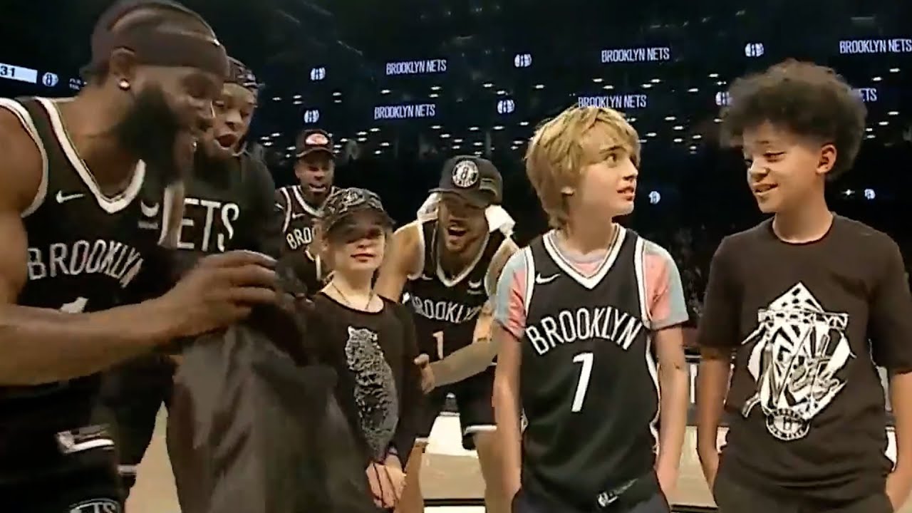 Girl wins Dunk Contest against guys during Nets vs Wizards game YouTube